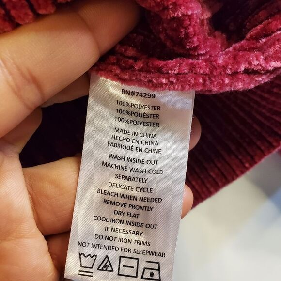 DKNY sweater  - Picture 4 of 6